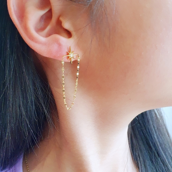 Jewelry - Water Resistant 18ct Gold Plated Chain Linked Star Stud Earrings